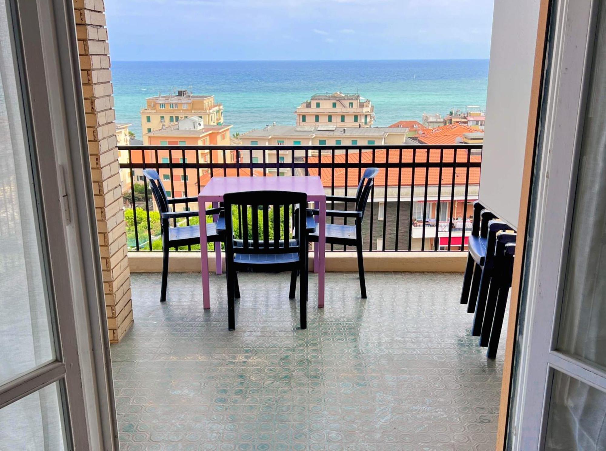 Ampio Appartamento Con Vista Varazze Exteriör bild